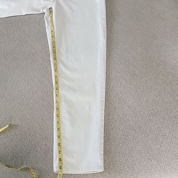 American Eagle Outfitters Mom Straight Leg Cream Corduroy Jeans - Size 4 - Picture 10 of 11